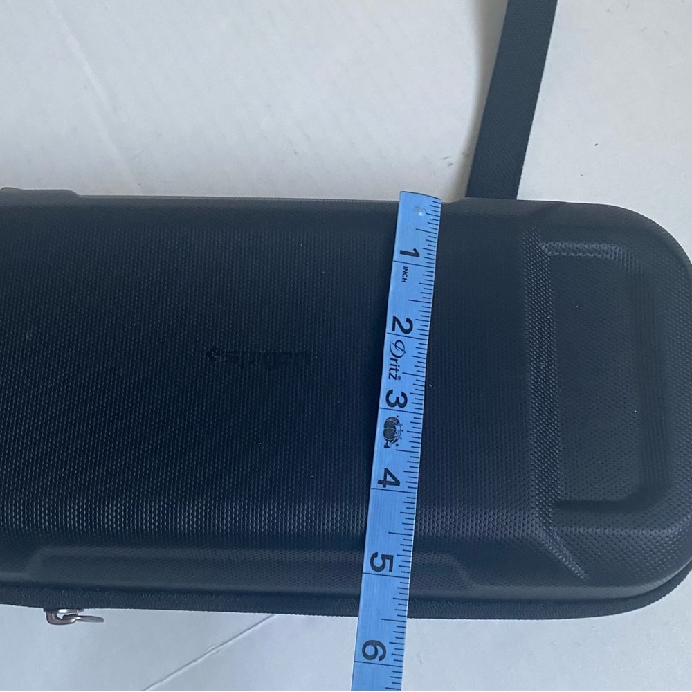 Spigen Rugged Carrying Case – Black Hard Shell Travel Case | Excellent Condition - Picture 5 of 7